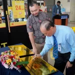 Why Did Top Glove Founder Tan Sri Dr. Lim Wee Chai Personally Welcome Panas Express to His Tower?