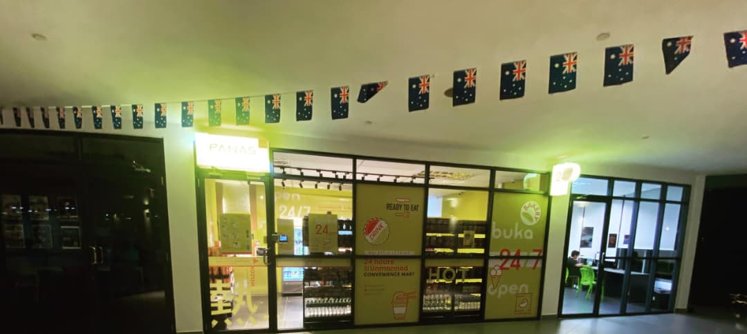 UOW Penang (125th Store)